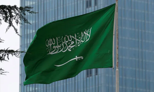 عربستان خط لوله نفت خام شرق-غرب را تعطیل کرد